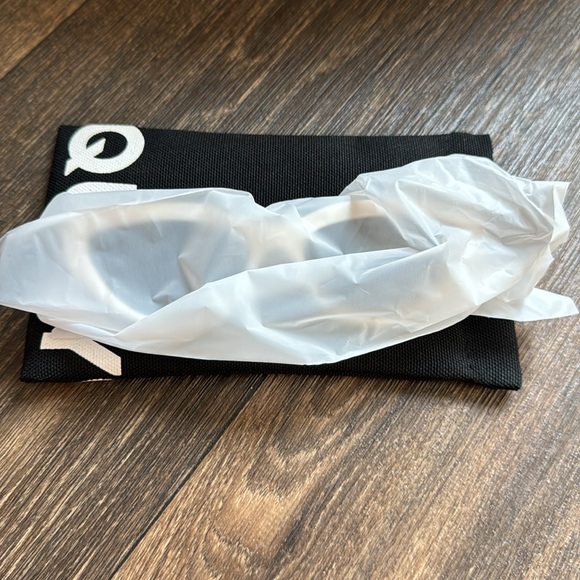 Quay Australia White Cat-Eye Sunglasses - Picture 4 of 4